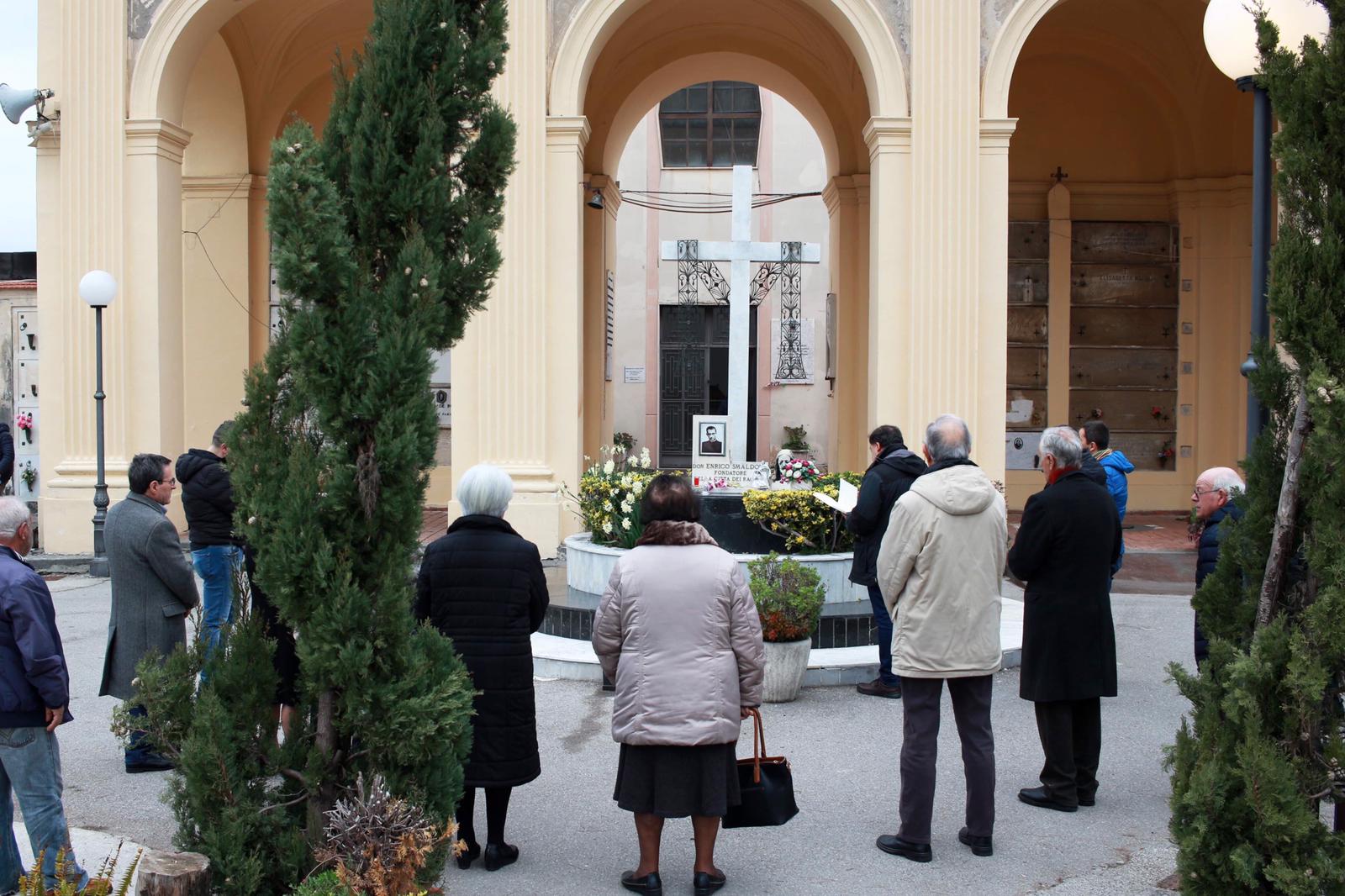 cerimonia lampada perenne don enrico smaldone